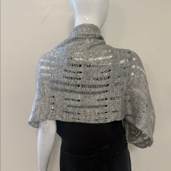 Vintage Y2K Express Gray Knit Poncho Infinity Scarf Wrap Sequins & Distressing - Picture 5 of 7